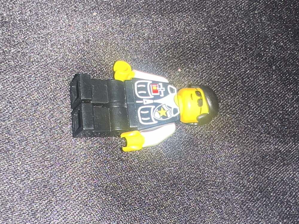 LEGO Town Classic Police Officer Minifigure with Sheriff Star, Sunglasses, Cap